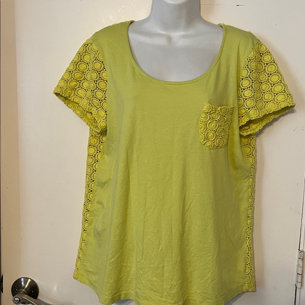 Chico's women’s Lime Green Top with 100% cotton lace